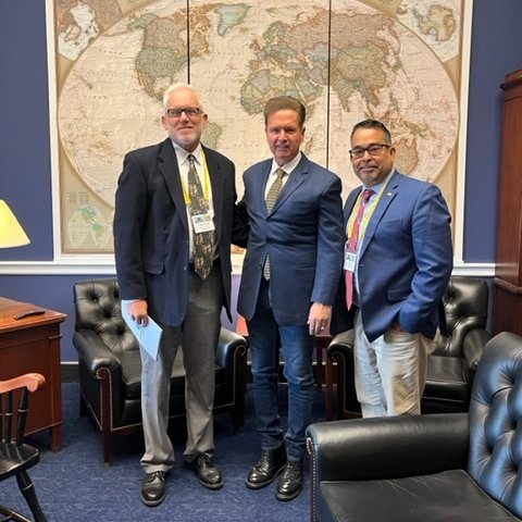 TY @RepBrianHiggins for taking the time to talk with #NewYork Boys & Girls Clubs on how we can work together to approach issues facing kids and teens!