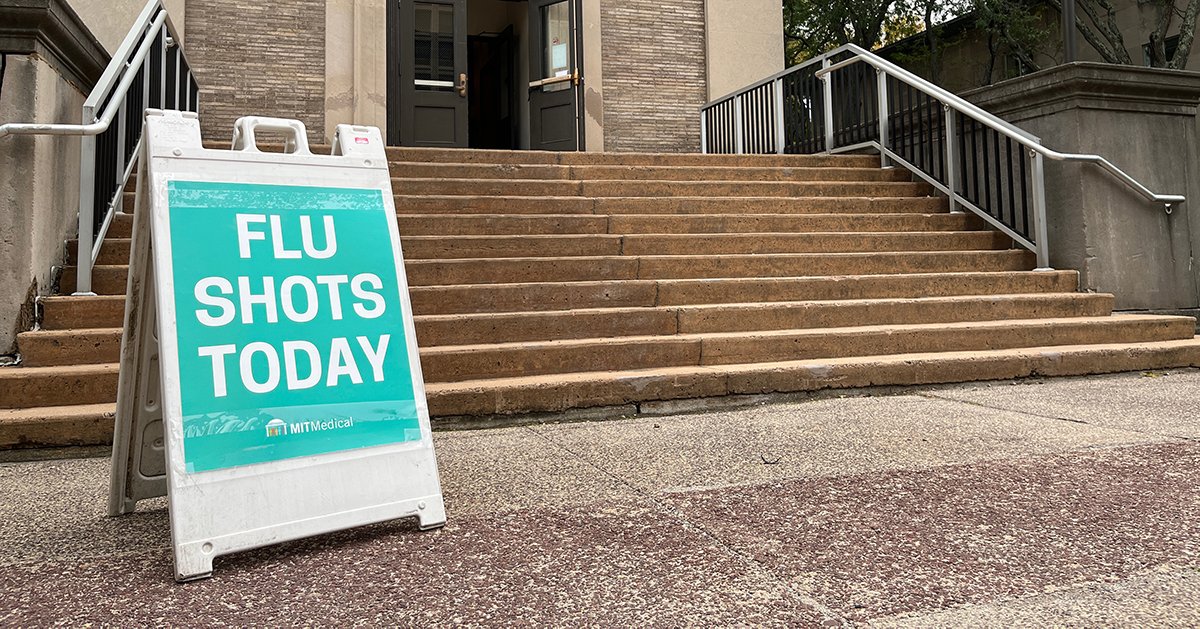 MITmedical's tweet photo. I’m an MIT staffer working remotely. Can I go to the MIT walk-in flu clinic?
Yes. Staff &amp; contractors with an MIT ID, enrolled students living on or off campus &amp; people with a PCP at MIT Medical can attend the MIT Flu Clinic today–10/7, 8am–4pm.
https://t.co/cdu8pxAM18 #MITvsFlu https://t.co/ocD4vFVuua