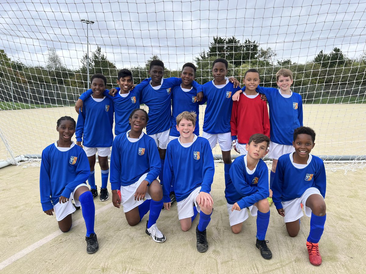 TenisonsPE's tweet photo. 7s make it 2 out of 2 with a 2-0 win over @OasisAcademySP in a great game. Thanks for hosting! @archten https://t.co/hFbdVCI5bq