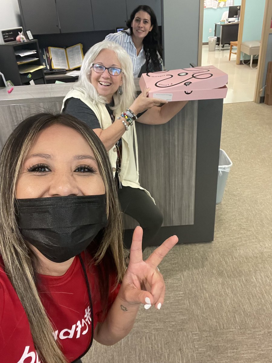 amymillercfb's tweet photo. Our Office Staff has the best customer service and they never “CRUMBL.”  Treating them to CRUMBL cookies for all their hard work! We love you! @CFBISD @DrChapmanCFBISD #customerserviceneverCRUMBLs https://t.co/pQbeBhROIt