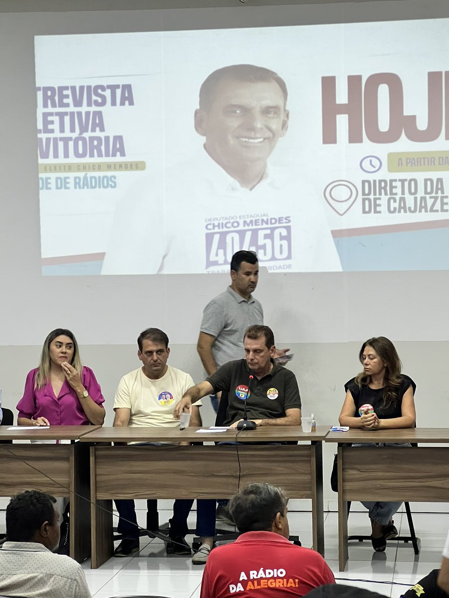 BenhurRolim's tweet photo. Nesse momento o Deputado sertanejo mais bem votado de toda Paraíba e de seu partido, #ChicoMendes prestando coletiva de imprensa! O Trabalho Sempre Vence! https://t.co/R3cqw4s5HF