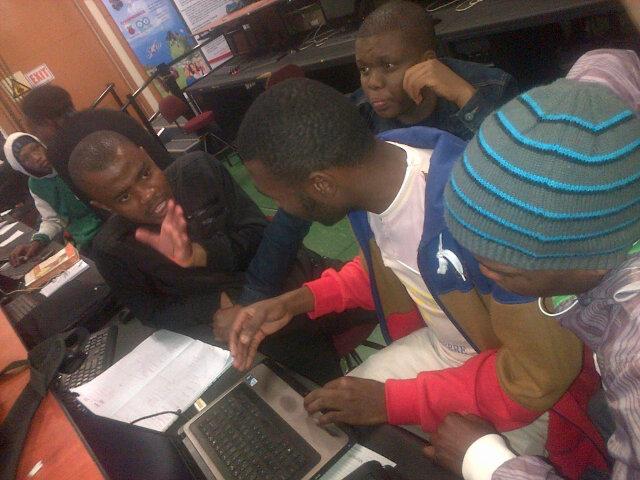 Geekulcha's tweet photo. HACKATHONS FOR ACADEMIC ACCELERATION
Back in 2015 we partnered the Tshwane university of Technology @Official_TUT and Spar to host the TUT ICT Hackathon where students applied classroom knowledge to real world solutions. #TUTICTHack https://t.co/aHTJjX4d9w