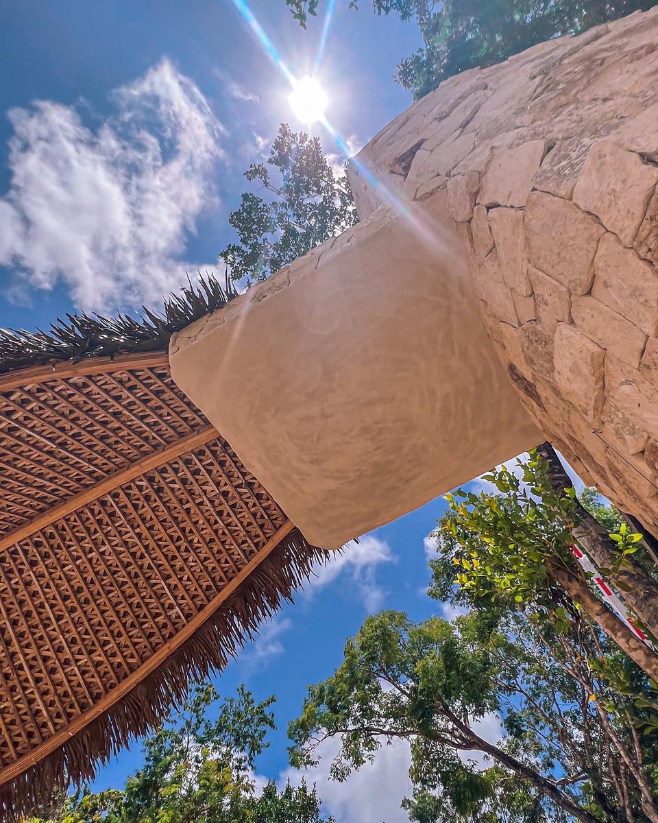 love_tulum's tweet image. In Green Dream Tulum, each area is a combination of bio-construction techniques and natural materials such as Almond / security booth, with bamboo, bahareque, natural finishes and sargassum block. Come meet us!✨🍃 #realestate #ecodevelopments