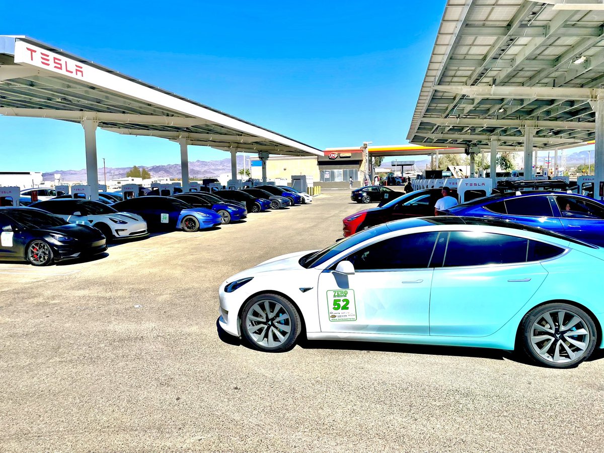 TravelTeslaDad's tweet photo. This past weekend the @TeslaClubSoCal @FthePump1 took over Baker, CA Supercharger 👀👀⚡️#zeroemissionsrun #GoMode🏁 https://t.co/TdfBCBVNlm