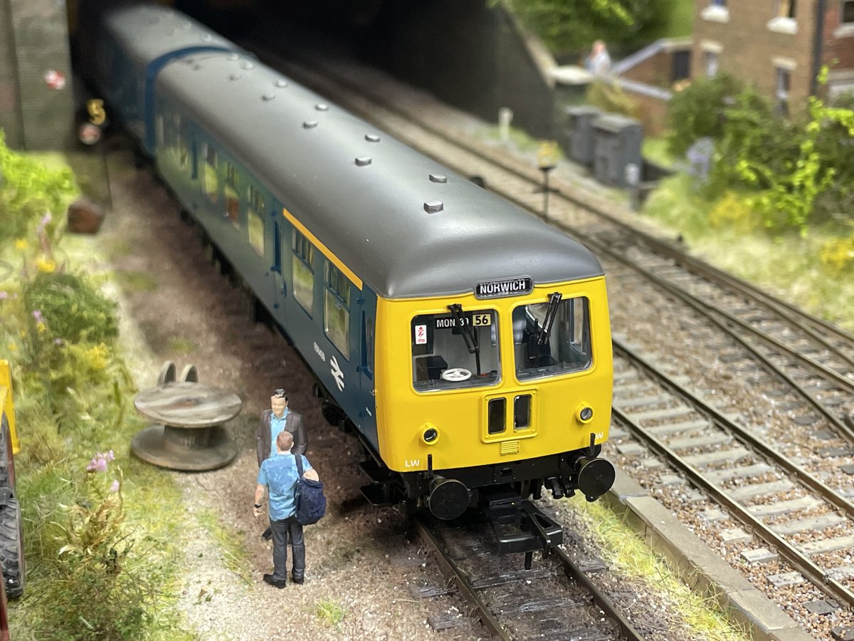 N_Amberfield's tweet photo. A welcome addition to Whisby Road arrived in the post today #EasternRegion DCC on board version, brand new never been run #OOGauge #Cravens #Class105 https://t.co/i3wTsAXbRZ