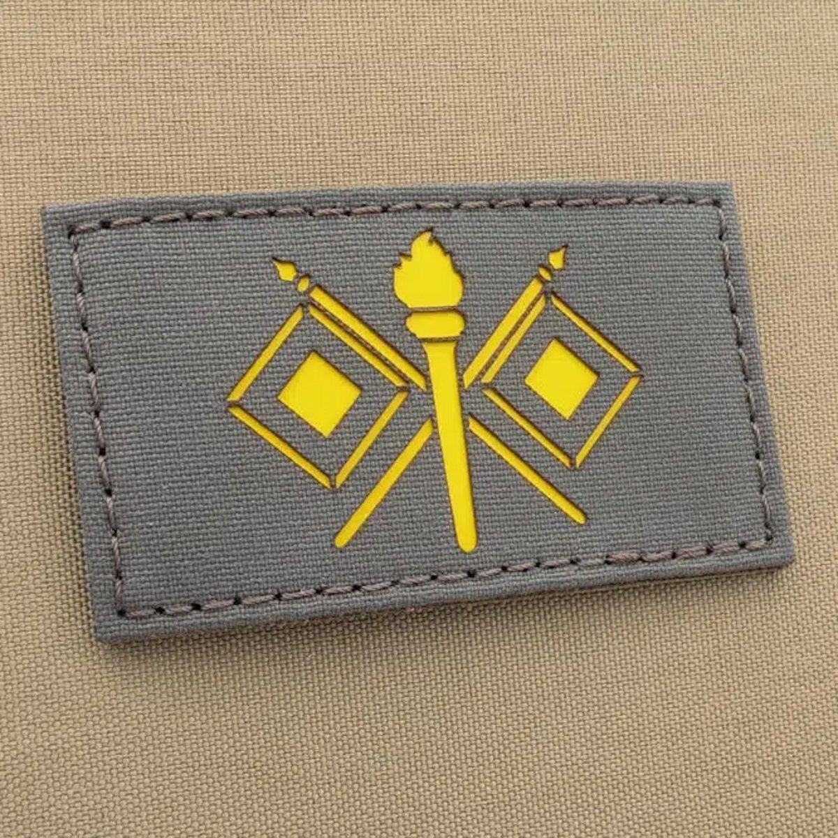 tacticalfreaky's tweet image. A few days ago, we were asked to make the USA Army Signal Corps Patch and it&apos;s up on tacticalfreaky.com waiting for you.

Doable in many sizes. Choose from +1200 combinations of camouflages/colors and backings.

#lasercutpatches #tactical_freaky #custompatches #usaflag