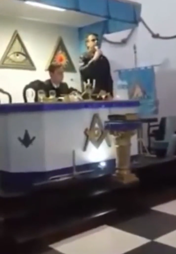 Como eu achava que era dentro da maçonaria / como é dentro da maçonaria

QUE DECEPÇÃO