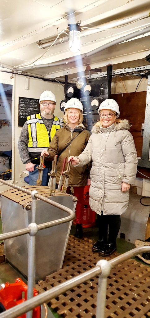 Thank you to @MaidtoSail for giving me, @carerclare & @KpConaghan a guided tour of the Maid of the Loch Paddle Steamer, currently out of the Loch being renovated. Open to the public for free tours! mccoll.scot/constituency/m…