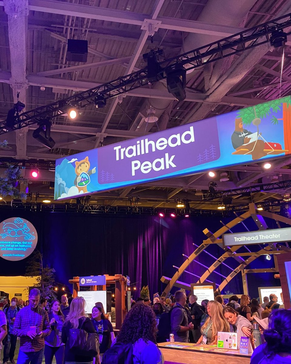 Festivities may have come to an end on #DF22,  but we are still reminiscing some solid moments. Thank you for the amazing event Salesforce, until next time! 👏🏼