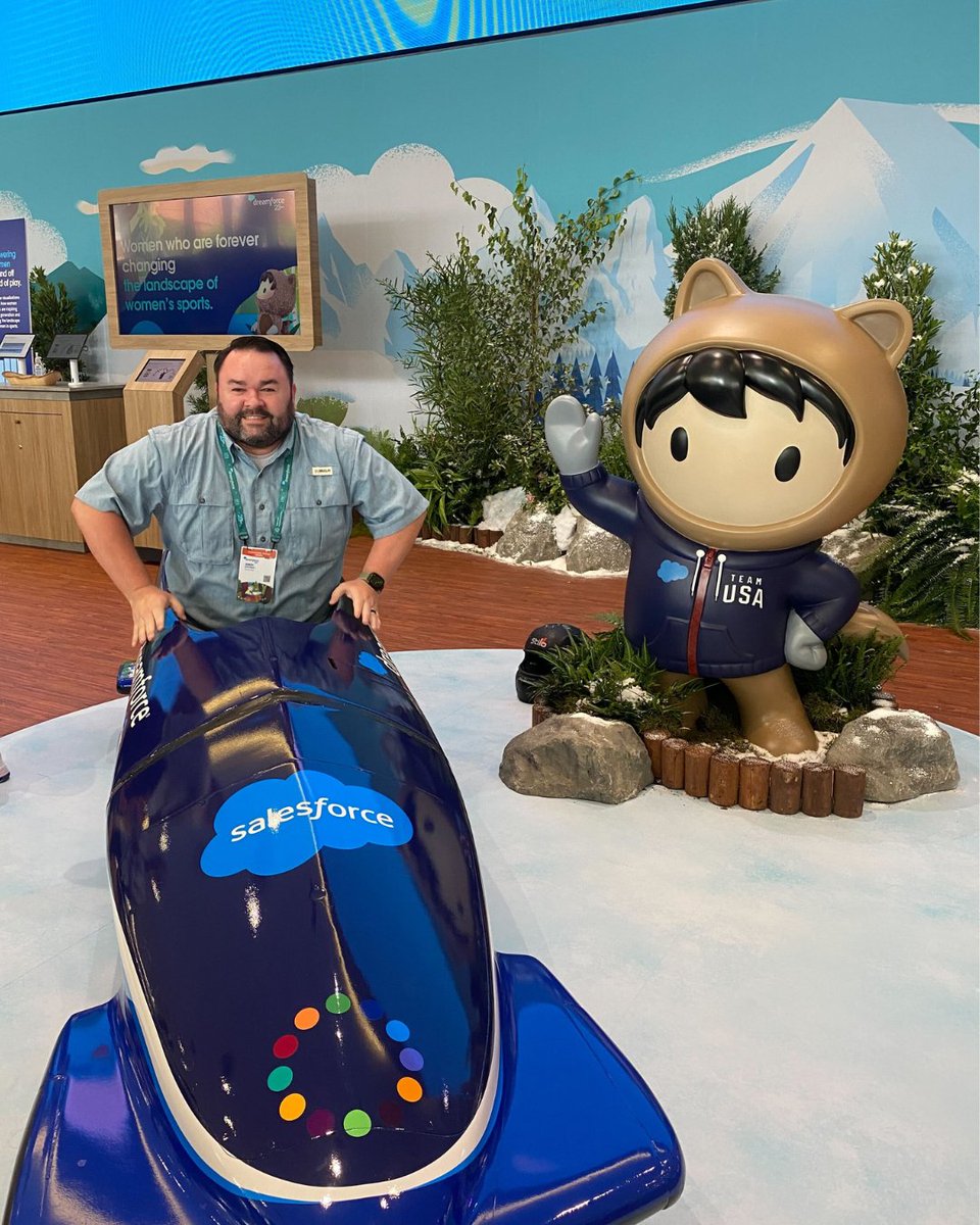 TractionRec's tweet photo. Festivities may have come to an end on #DF22,  but we are still reminiscing some solid moments. Thank you for the amazing event Salesforce, until next time! 👏🏼 https://t.co/R0oM2rkvxr