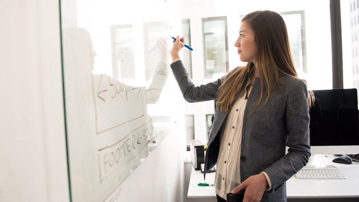 Lincoln College tweet media