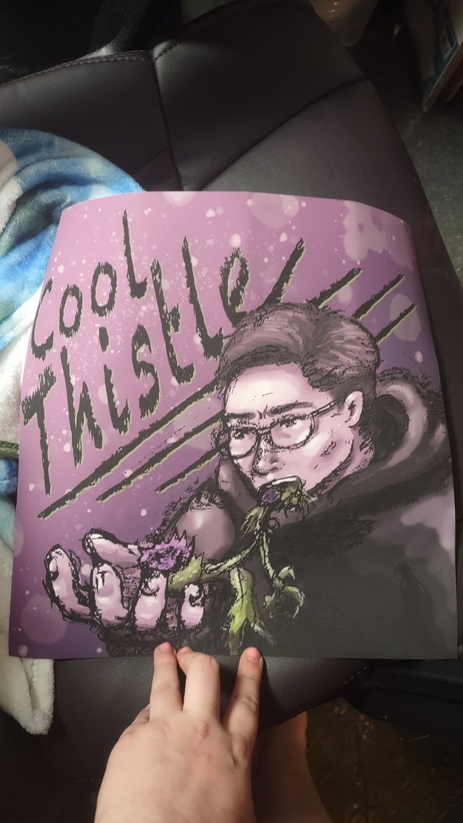 DrawsAndie's tweet photo. My teacher printed this out! Our prompt was album covers, so I was going for an alternative/indie vibe with inspiration from hanahaki disease. Lots of trial error with this one since this isn't usually the type of art I make digitally.
#hanahakidisease #digitalart #adobephotoshop https://t.co/4JXozZp7z2