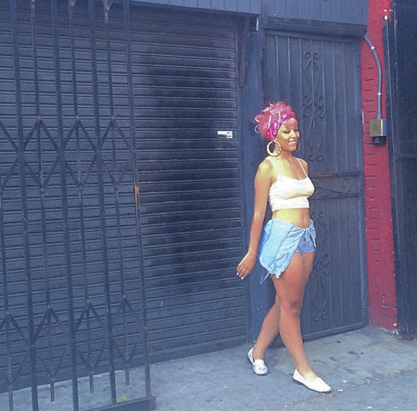 ThrowbackDoja's tweet photo. Doja Cat via Instagram 8 years ago today ‘💁💕📰🎵💅🎵💅🎵📰💕💁’ (october 4th 2014) https://t.co/QaPOUhjOud