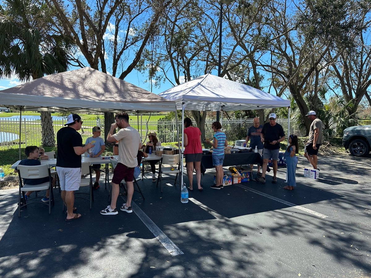 ColliersOrlando's tweet photo. Colliers is so grateful for the immense support we have received over the past 3 days. Your help has been an integral part of our ability to serve our Ft. Myers Colliers family and their friends and community, and we will be forever grateful. Thank you to every one of you. https://t.co/uOhb0ahwDp