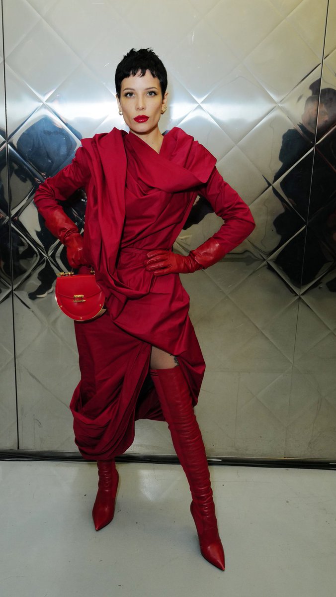 FollowWestwood's tweet photo. Guests at our #AKSS23 show: @halsey 

📷 @darrengerrish https://t.co/kUs3ryVz8E