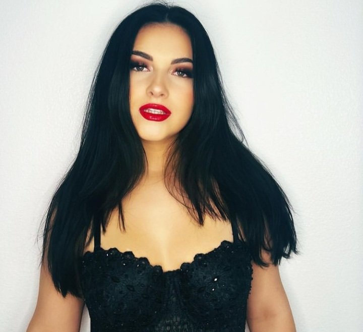 CiaraOC34570901's tweet photo. Happy #tuesdayforkat @KatStuartMusic https://t.co/2kJpvHO0t3