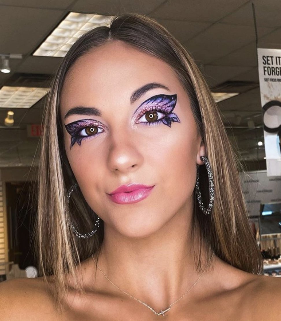 MerleNormanInc's tweet photo. 🎃SPECIAL ANNOUNCEMENT🎃 Okay, #MerleGirls, show us your best Halloween inspo using Merle Norman Cosmetics for a chance to win $200 in makeup products! All you’ve got to do is post a selfie and tag us @merlenormaninc on IG. Find more information on our Instagram and Facebook... https://t.co/ZLiE77Z7s3