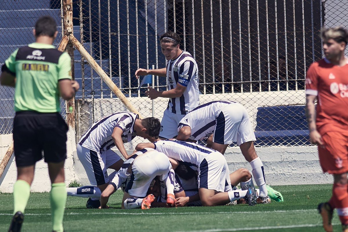 ¡Los tres puntos en casa! 🏡💙🤍 #ReservaTalleres

Próximo partido 🔜 viernes 11:00 hs🆚 <a href="/ClubGodoyCruz/">Club Godoy Cruz</a> en Mendoza