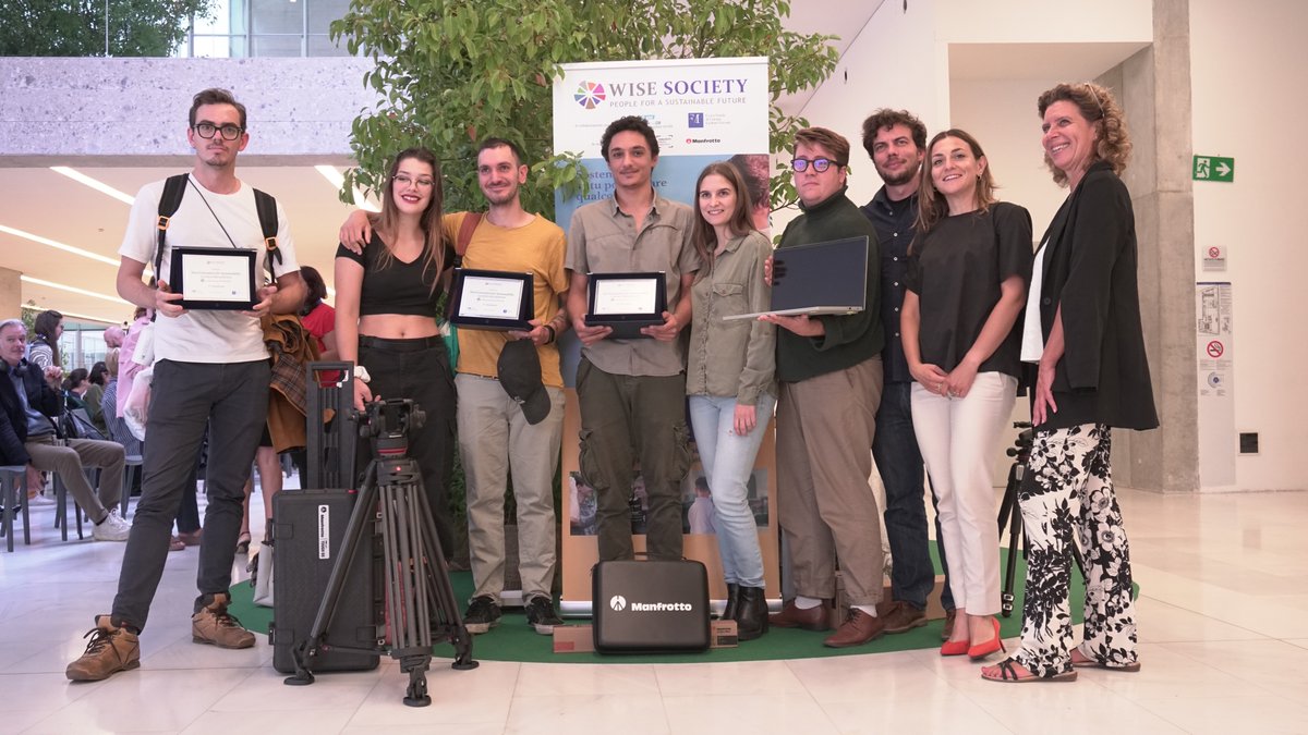 wisesocietyit's tweet photo. Che onore è stato per noi premiare i film maker vincitori del premio Next Generation for Sustainability: la voce ai giovani con la Civica Scuola di Cinema Luchino Visconti al @CSRIS_it e con @AcerItalia e @manfrotto_tweet
Vi aspettiamo per la prossima edizione! #CSRIS2022 https://t.co/xBLtYvou33