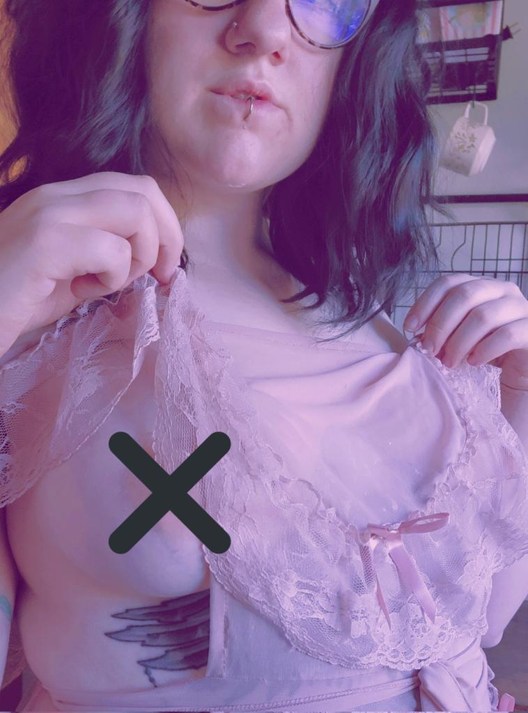 jo_chaotic's tweet photo. ♡♡♡ 31 days of HOEoween!! New shoots EVERYDAY this month. Plus it's 25% off the whole month of October ♡♡♡ LINKS BELOW https://t.co/eytKGQo4Wf