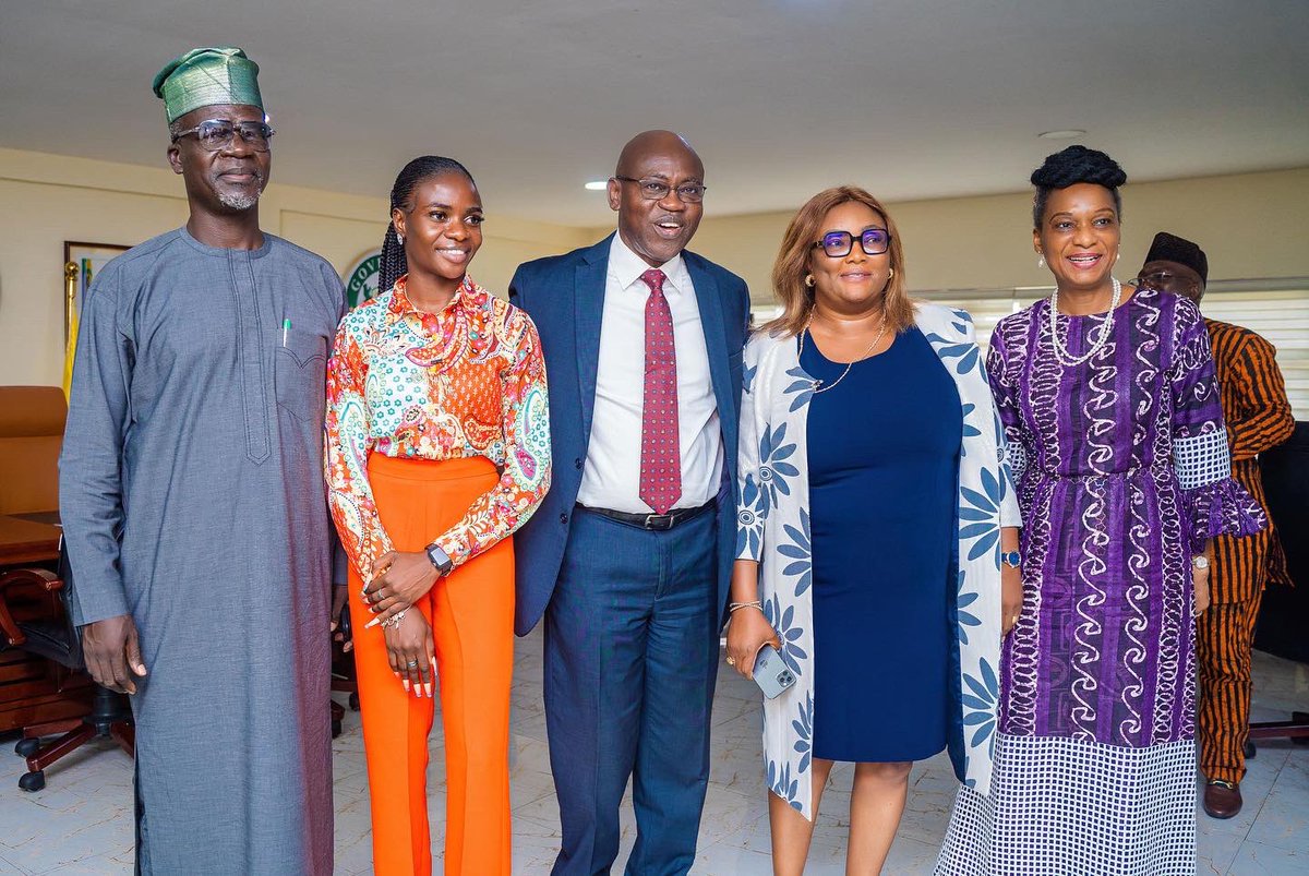 We had adopted the Ogun State daughter for career support earlier this year, as Ms Amusan displayed the result-driven spirit of resilience, hardwork and determination that the State is known for. #BuildingOurFutureTogether #ISEYA #OgunState #DapoAbiodun