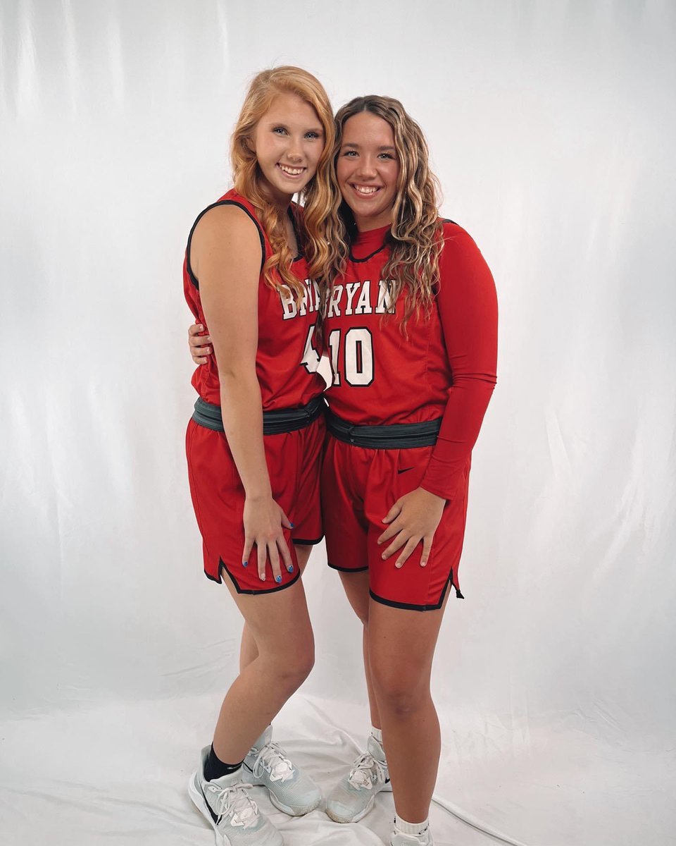 Lady Bees reunited as Lady Lions! Play hard and have fun girls! Keep making us proud! 💛🖤❤️ 🐝🦁