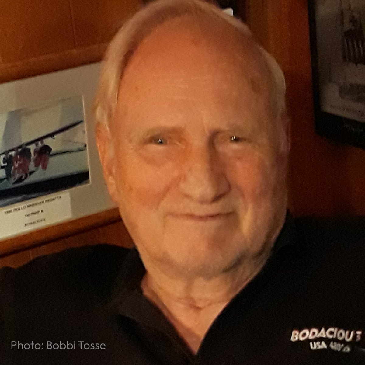 Say hello to our newest physics laureate John Clauser who took this photo just a few moments ago! 

In addition to his work on quantum mechanics, Clauser is an avid sailer who has filled multiple patents to increase aerodynamic efficiency of boom-footed sails.

#NobelPrize