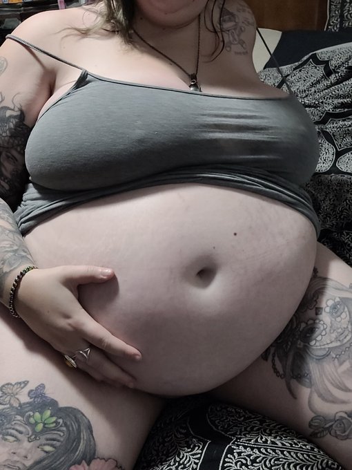 #bellyworship #bellybloat #bellystuffer #feedee https://t.co/XMX7pcRr9o<a href="/tag/bellyworship"class="tags">#bellyworship</a><a href="/tag/bellybloat"class="tags">#bellybloat</a><a href="/tag/bellystuffer"class="tags">#bellystuffer</a><a href="/tag/feedee"class="tags">#feedee</a>