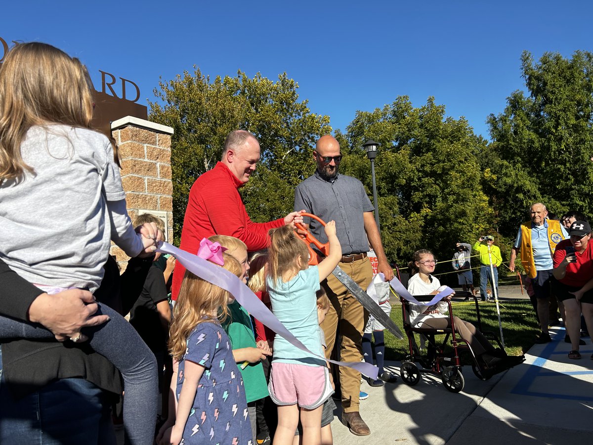 CunninghamRec's tweet photo. Congratulations on a successful ribbon cutting for the long-awaited inclusive "Play It Forward" Playground in Farmington, MO. The local community came together and made this happen. #inclusiveplaygrounddesign #InclusionMatters #InclusivePlay #Community #Inclusion @gametimeplay https://t.co/DHOc4INkZ6