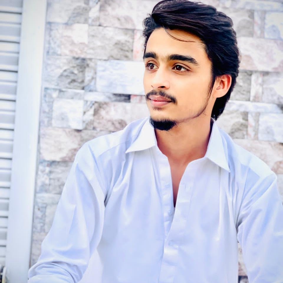 Nawablvl1's tweet photo. #NewProfilePic https://t.co/b1b8mIbXAw