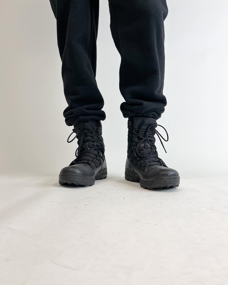abitofk2vinpark's tweet photo. NOT YOUR MOMMY’S AVERAGE HANDMADE SCARF by @abitnyc 

@MrUnloved1s 
@snkr_twitr https://t.co/usgOrX3hf3