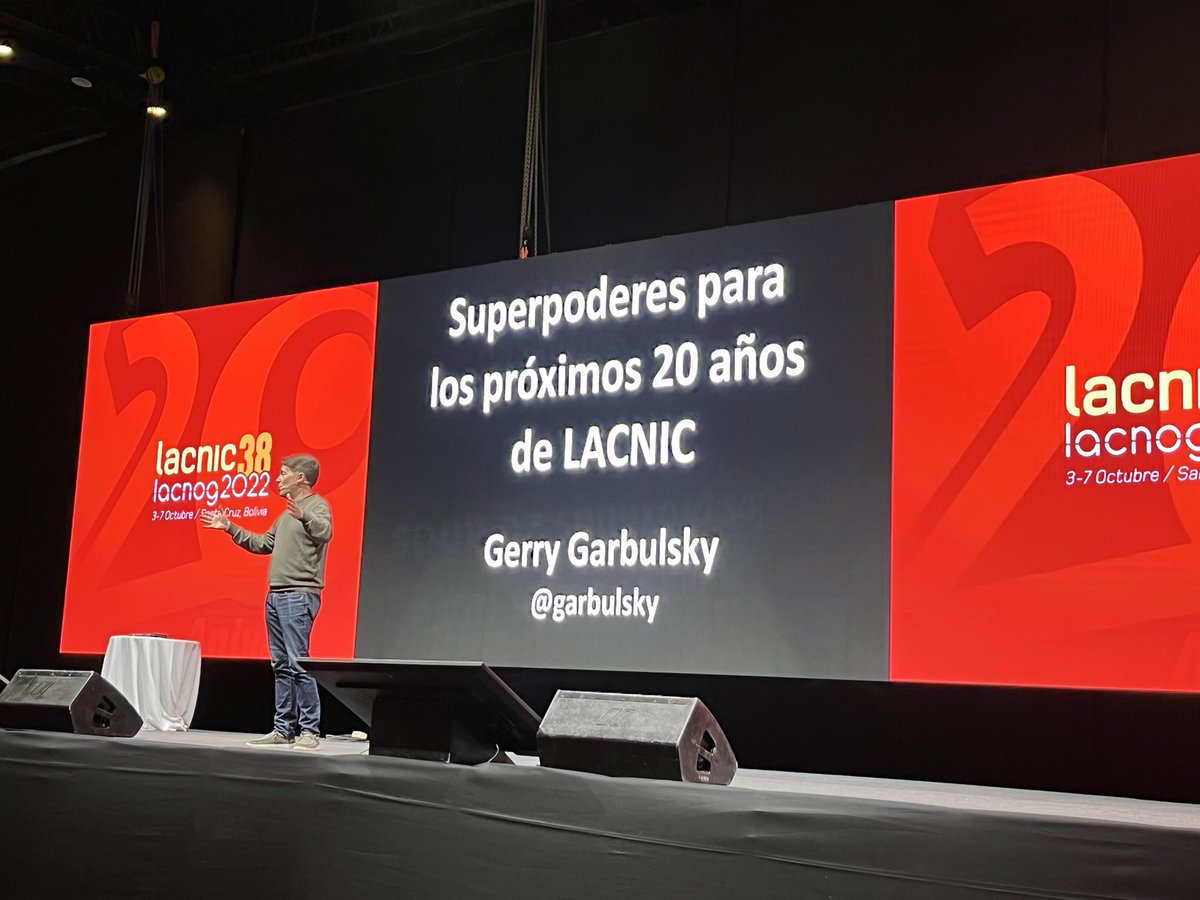 oscarrobles's tweet photo. Necesitaremos superpoderes para lidiar con todos los desafíos que enfrentamos #lacnic38 @garbulsky https://t.co/xzR9muUZm8