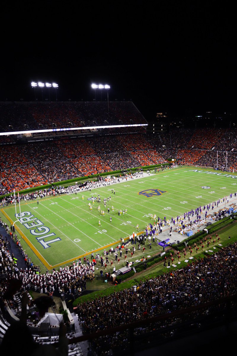Auburn vs LSU 
<a href="/AuburnFootball/">Auburn Football</a> 
<a href="/jeffrey_mbaa/">jeffrey m’ba🇫🇷🇨🇲🇬🇦</a> 
#WarEagle