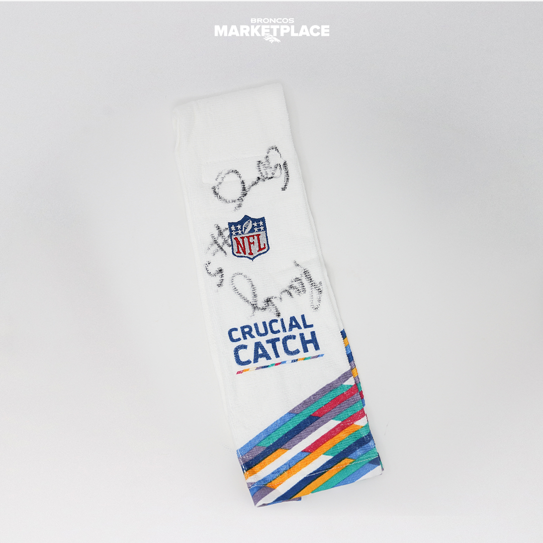 BroncosOffField's tweet image. This month @Broncos Marketplace features #CrucialCatch themed auction items in honor of the NFL initiative which aims to help more people catch cancer early. 

5️⃣ new items are up at dbron.co/marketplace‼️