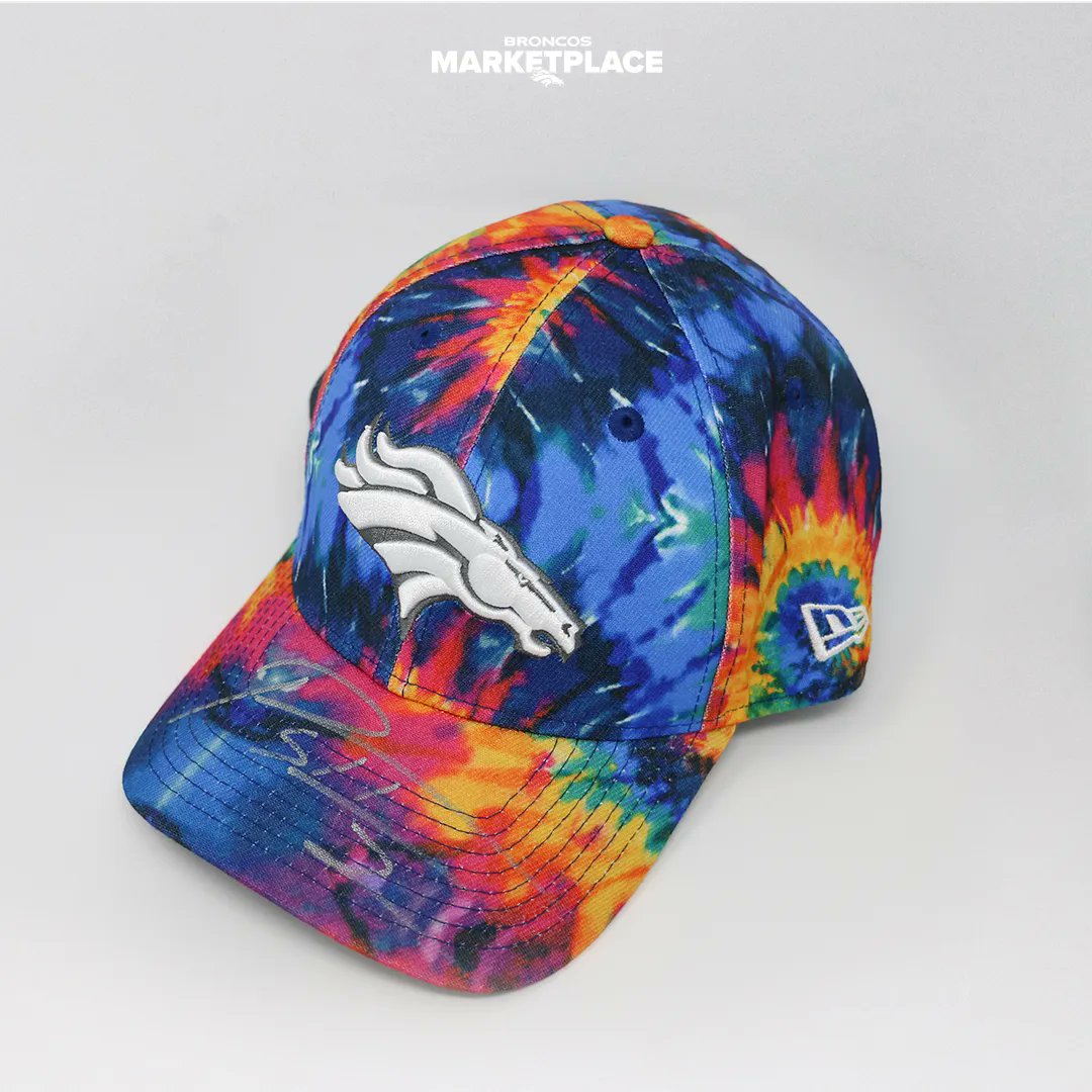 BroncosOffField's tweet image. This month @Broncos Marketplace features #CrucialCatch themed auction items in honor of the NFL initiative which aims to help more people catch cancer early. 

5️⃣ new items are up at dbron.co/marketplace‼️
