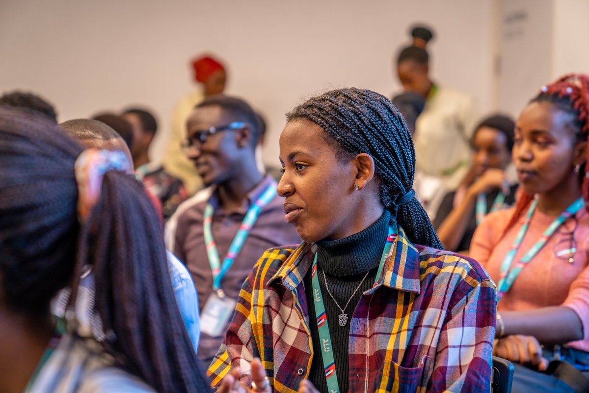 alueducation's tweet photo. Catch a glimpse of our Applicathon event!
These applicants met with our facilitators and had a great time connecting with each other! You can already feel the ALU vibes!
You can be part of our next cohort too! Start your application today➡️https://t.co/VXshqk8Ka1
#StudyAtALU https://t.co/YABaUPknQL