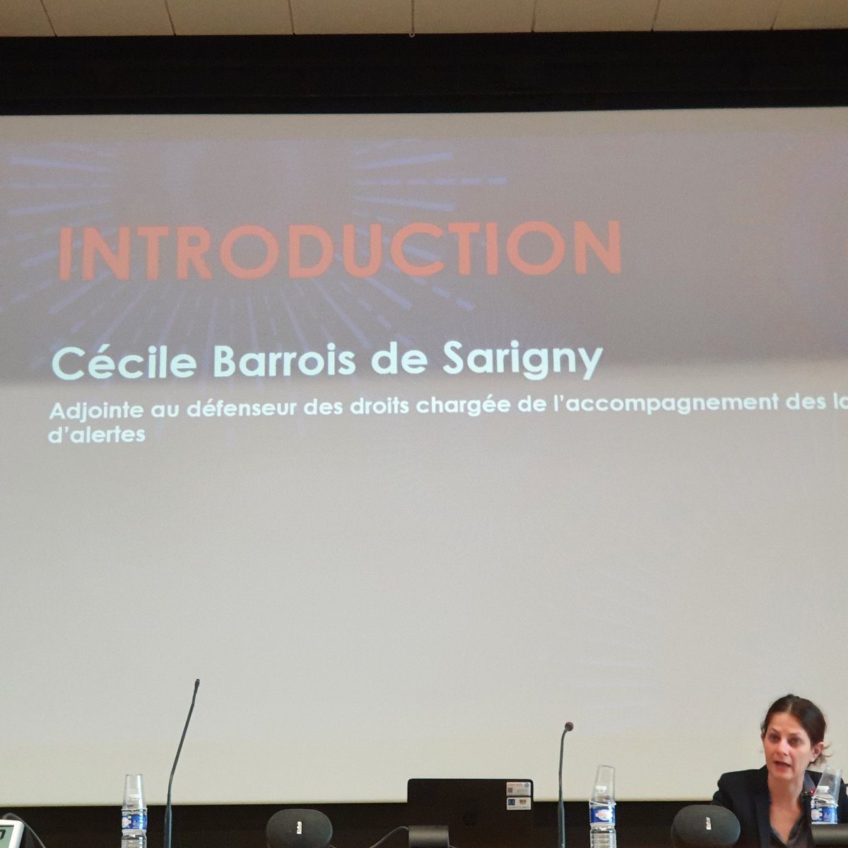 C'est parti pour la #NuitduDroit à #Nantes sur la protection des lanceurs d'alerte #LA organisée par <a href="/FacDroitScPoNte/">FacDroitScPoNantes</a> <a href="/NantesUniv/">Nantes Université</a> <a href="/PTJNantes/">Président TJ Nantes</a> <a href="/barreaunantes/">Barreau de Nantes</a>.Discours introductif par Cécile Barrois de Sarigny adjointe au <a href="/Defenseurdroits/">Défenseur des droits</a>.