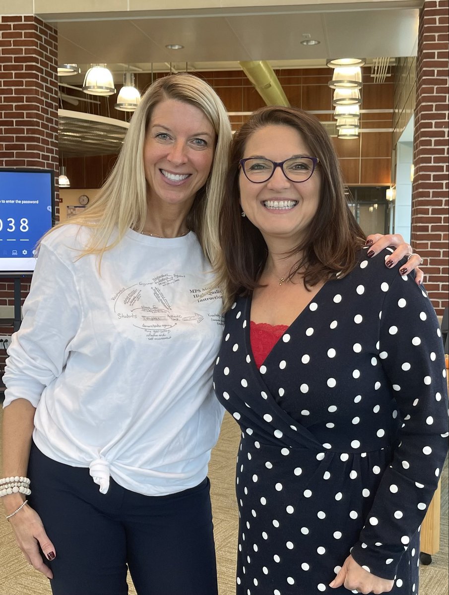 MilfordSuper's tweet photo. Great dreaming with the ESMS team on HQI. And coming soon…HQI swag! @MrsCEastShore got a head start sporting a cool T-shirt! https://t.co/1Sz6E7sM4I