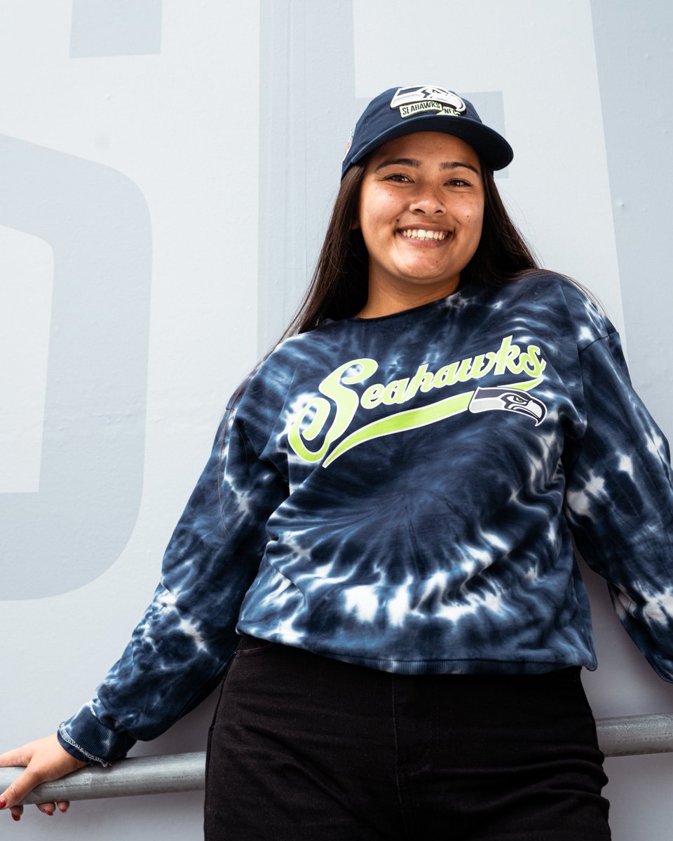 SeahawksProShop's tweet photo. On Tuesdays, we wear tie-die. 🤩 Shop now and don't miss out!
#SeahawksStyle x #GoHawks https://t.co/NxXg9C5XLA