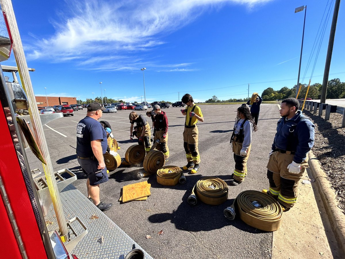 GlennFire's tweet photo. Thanks to WSFD E-19 for visiting the Glenn Fire House today and working with students on correcting packing of 4” supply hose. #startingthejourney #futurefirefighters #futureleaders #GHSFA https://t.co/5T2ynRq15Z
