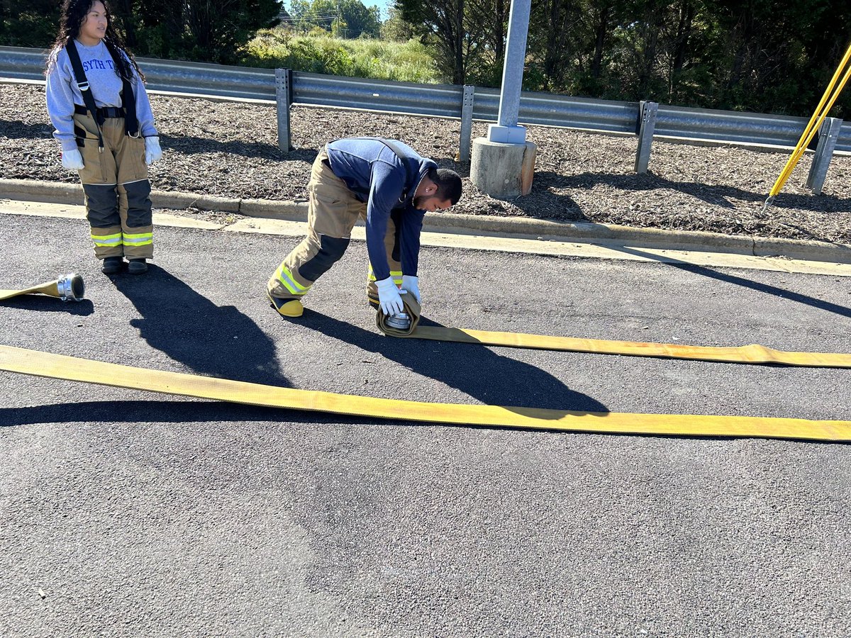 GlennFire's tweet photo. Thanks to WSFD E-19 for visiting the Glenn Fire House today and working with students on correcting packing of 4” supply hose. #startingthejourney #futurefirefighters #futureleaders #GHSFA https://t.co/5T2ynRq15Z