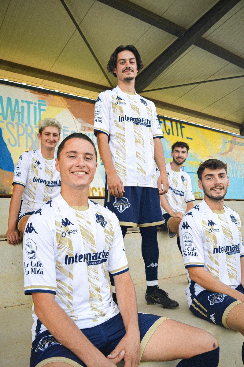 Saintetixx's tweet photo. Nouvelle saison et nouveau maillot extérieur pour l'Elan Marivalois 🔥 
Très heureux de les accompagner et de prouver qu'on peut aussi faire des designs personnalisés au niveau Régional 🙏 
N'hésitez pas à me contacter 😎 https://t.co/7tXeLxfU8g