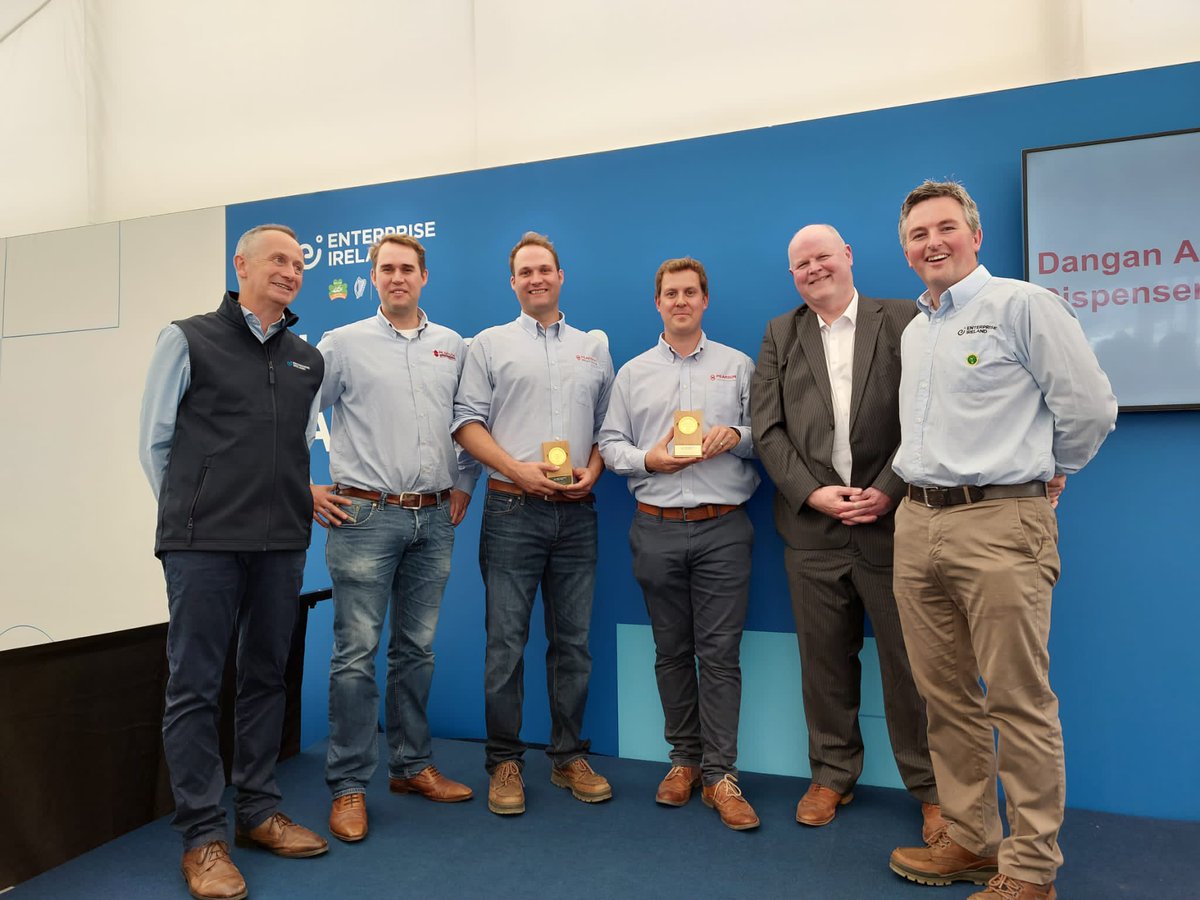🚨Giveaway🚨

To celebrate winning Overall @entirl Innovation Award Winner 2022 at #Ploughing2022, we are giving you the chance to win:

👉€100 One4all, 
👉Milking Apron, 
👉Overalls, polo shirt &amp; 2 hats!

To enter either:
1⃣ Follow
2⃣ Retweet
3⃣ Tag a friend

Winner: Fri 14 Oct