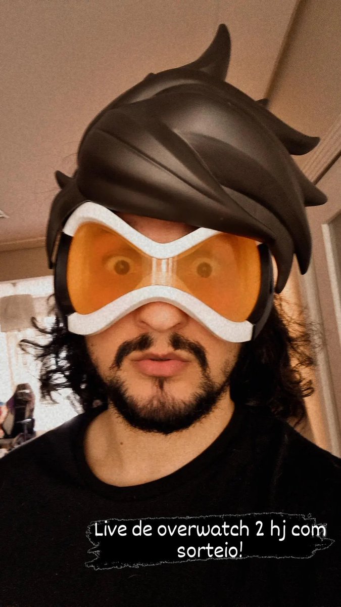 nevesthaue's tweet photo. Overwatch 2 hoje! @OverwatchBrasil

Vou sortear 2 pacotes do Observador. 
1 na live da @TwitchBR e
1 vai ser pra quem curtir e compalhar issa bela foto da Tracer https://t.co/xjnDluA2eW