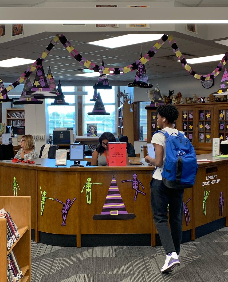 dmhslibrary's tweet photo. https://t.co/R1hGE05u95