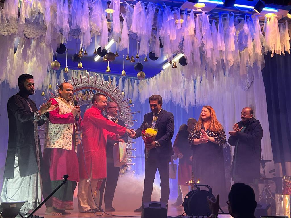 FoysolChoudhury's tweet photo. I attended Edinburgh Durga Puja 2022 festival hosted by @sabashscotland @cuthbert_church. 

Congratulations to our wonderful Bengali / Indian community for once again putting on a fantastic event in celebration. 

Happy #DurgaPuja ! https://t.co/W0j05yL6qK