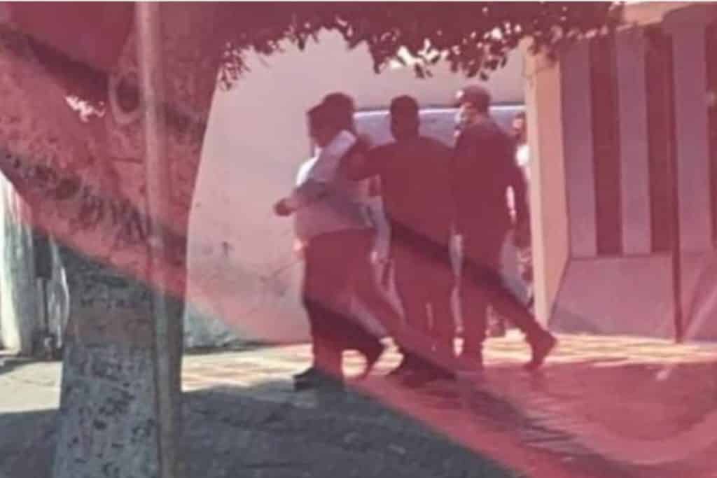 No lo olvidemos.

Javier Tarazona cumple 459 días de injusta detención; un defensor de derechos humanos, profesor y director de <a href="/FundaREDES_/">FundaREDES</a> preso en Venezuela por denunciar abusos.

Exigimos su libertad, defender derechos y denunciar abusos NO es un delito. 

#LiberenATarazona