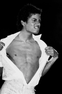 MJJJusticePrjct's tweet photo. Michael Jackson "beef cake" oh .. you know it!! #ooooof <---- LOL ❤️🔥 https://t.co/5qnQKWbxza