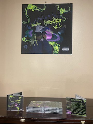 KursedKane's tweet image. Who said we Kan’t Vibe like it’s 2003?? CD’s 💿 &amp;amp; Posters Available Now! Website link below &amp;amp; in Bio! 
KExKane.Squarespace.com