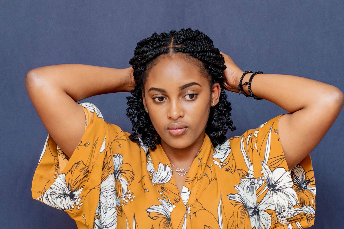 BiutyLtd's tweet photo. Braids with Curls

If you want braids with an interesting and voluminous finish, then you can opt for braids with curls. Either created using curly extensions or done so that the ends of the braid are left curly, the choice is yours https://t.co/dpdoTgtGqZ